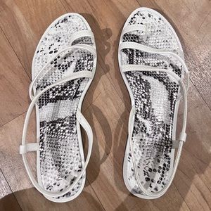 Donald Pliner sandals